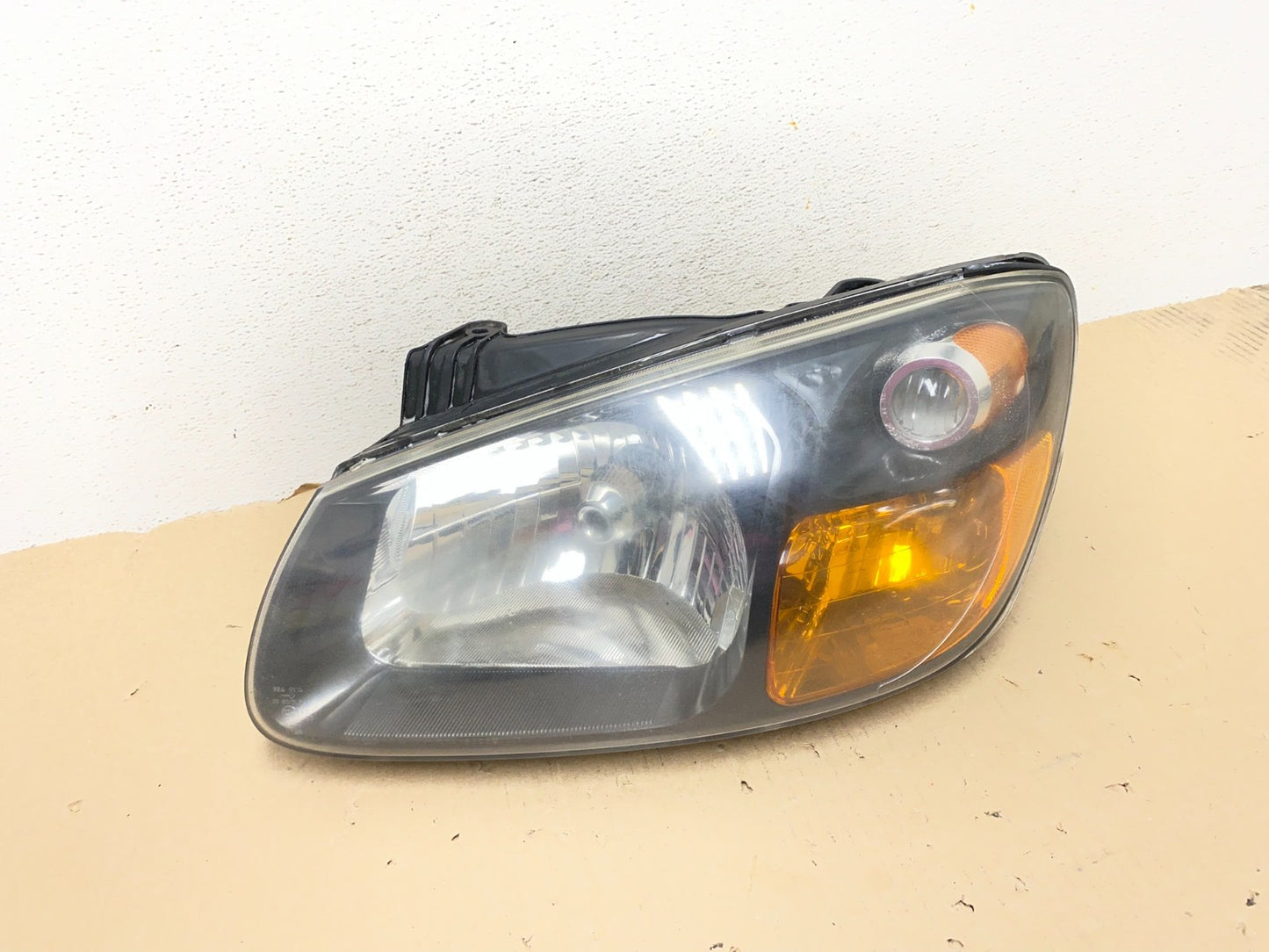 2007 2008 2009 Kia Spectra Left Driver Lh Side Headlight AG6902 DW0