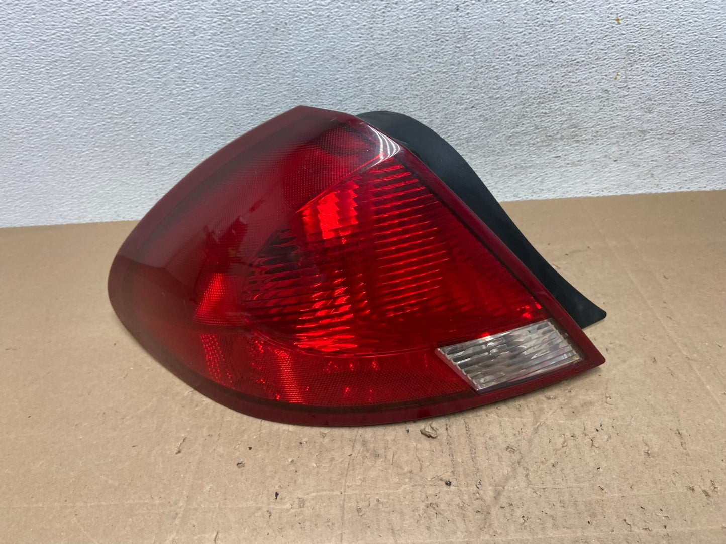 2000 2001 2002 2003 Ford Taurus Left Driver Lh Side Tail Light AE6440 LK0