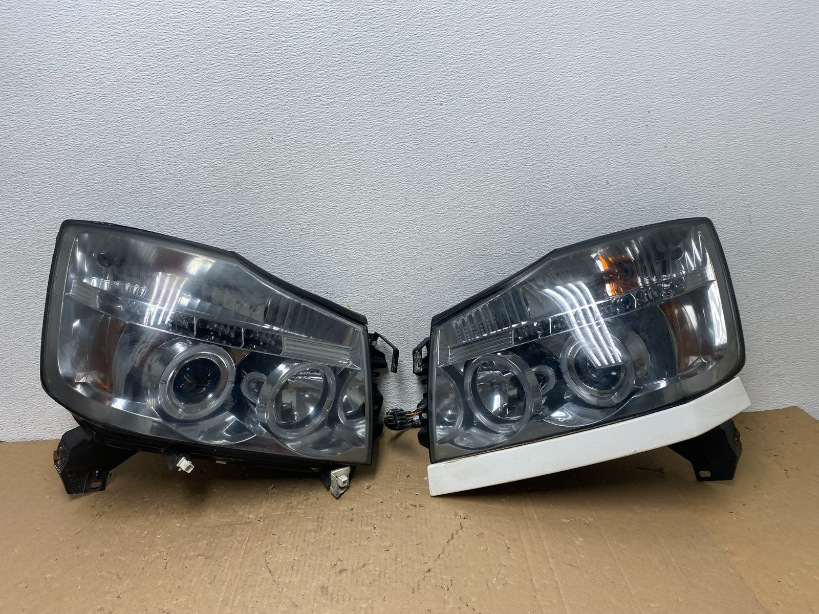 2004 to 2015 Nissan Armada Left+Right Side Set LED Chrome Headlights AD8098 DG0