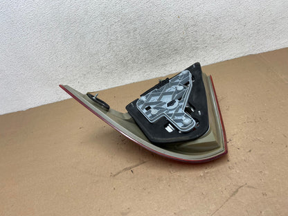 2001-2004 Mercedes-Benz C 230 C240 W203 C-Class Left Driver Tail Light AG4121 LK6
