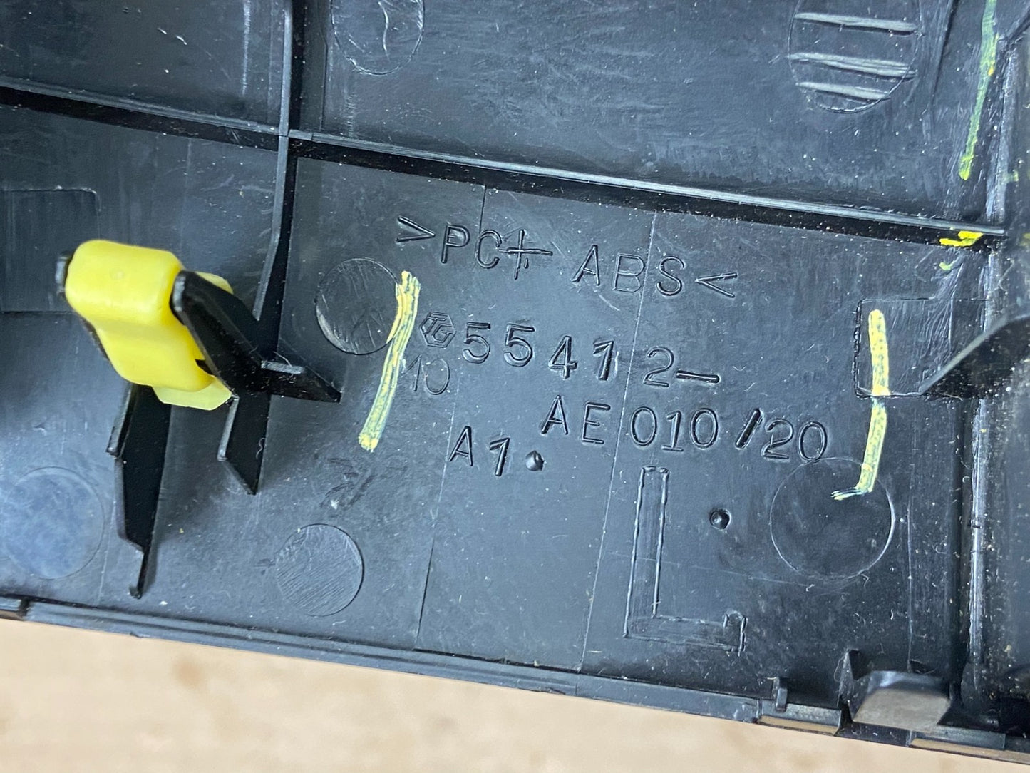 2004 to 2010 Toyota Sienna Right Side Radio Switches Bezel Trim OEM z0247 DG4
