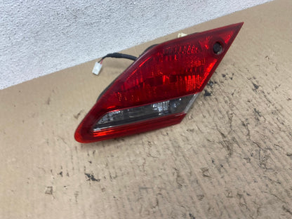 2005-2010 Toyota Avalon Right Passenger Side Tail Light Inner AF7077 LK2