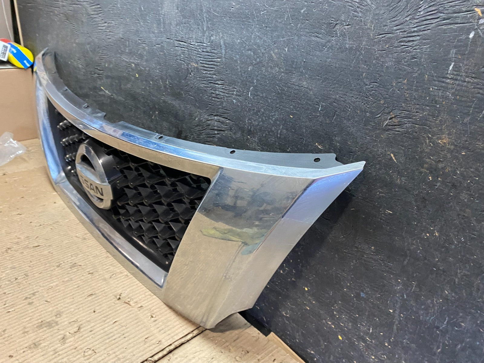 2013-2016 Pathfinder  Front Upper Chrome Grill Grille OEM W6130 DG1