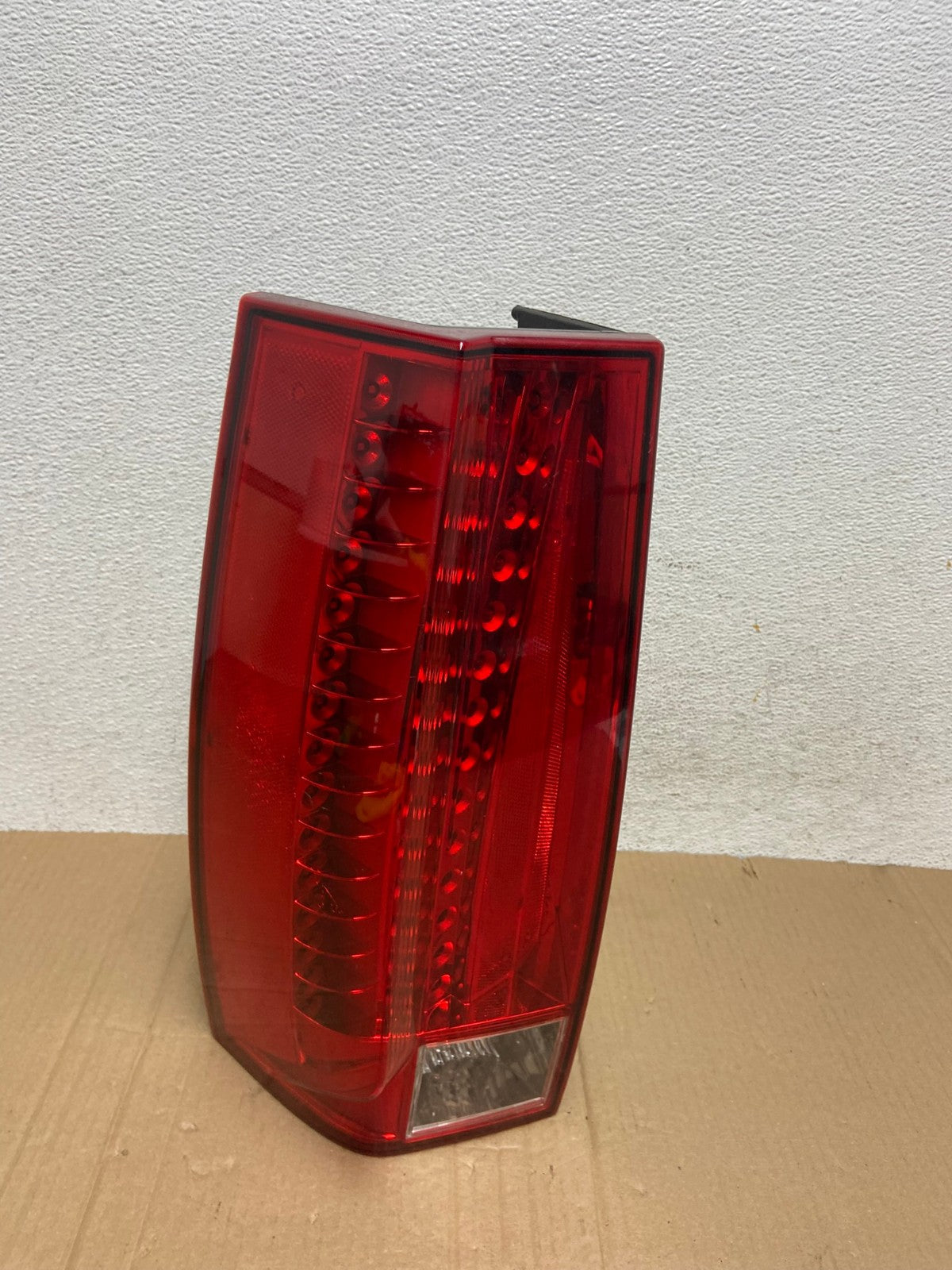 2007 to 2014 Cadillac Escalade Left Driver LH Side Tail Light AE8914 LK0