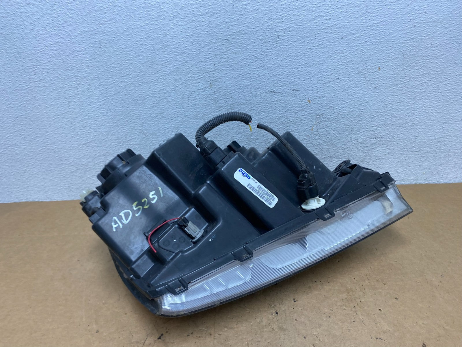 2004 2005 2006 Kia Sorento Left Driver Lh Side Headlight Halogen DEPO AD5251 DW7