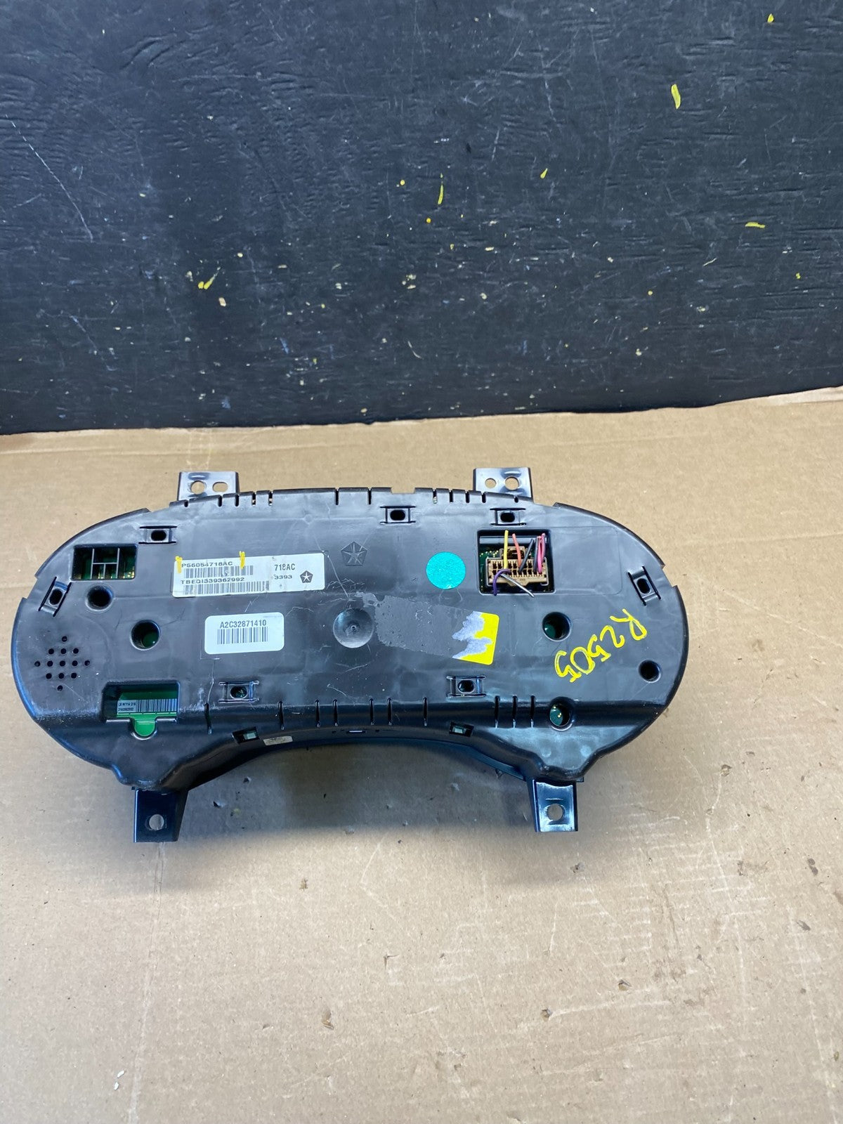 2014 Chrysler 300 Speedometer Instrument Cluster Gauges OEM R2505 DG4