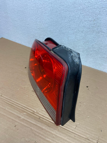 2002 to 2005 Hyundai Sonata Left Driver Lh Side Tail Light AD4186 LK1