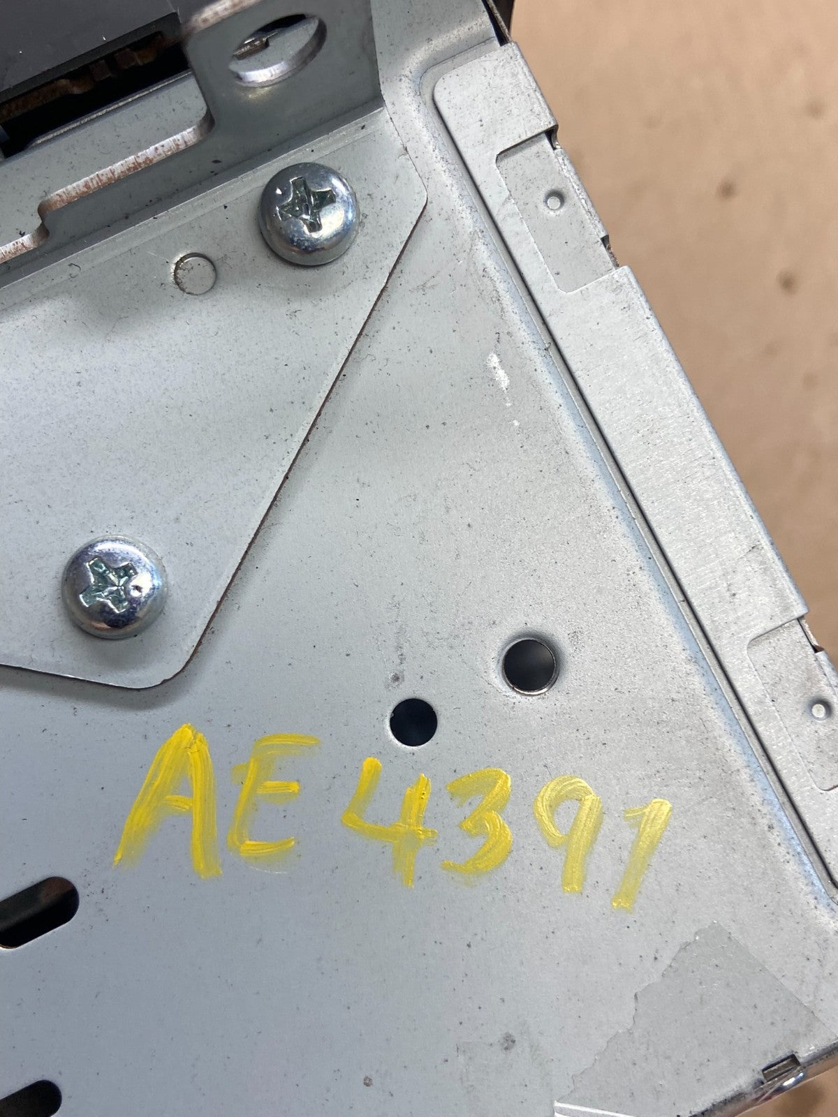 2012-2013 Ford E150 E250 E350 AM FM Radio Stereo Receiver ae4391 DG5