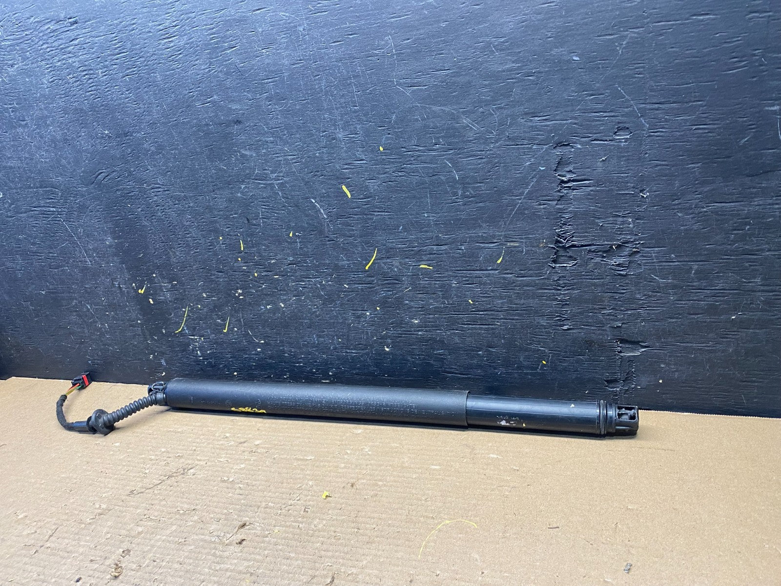 2016 - 2020 Kia Sorento Liftgate Support Power Strut S8839 DG2