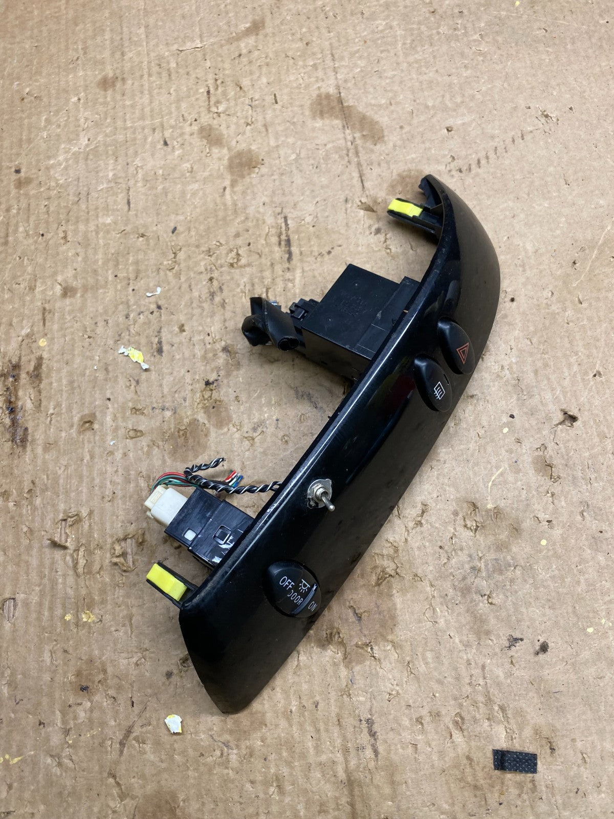 2004 to 2010 Toyota Sienna Right Side Radio Switches Bezel Trim OEM z4594 DG1