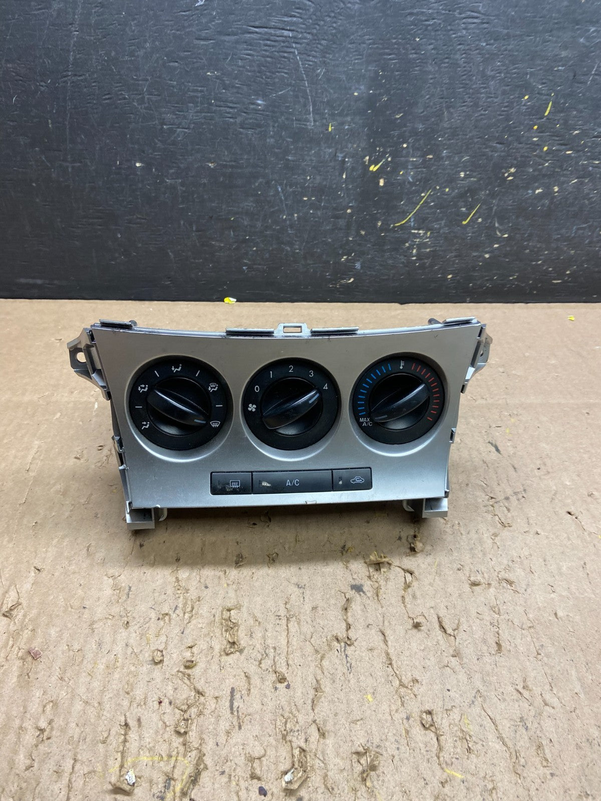 2010 2011 Mazda 3 A/C Manual Climate Control Panel T6365 DG0