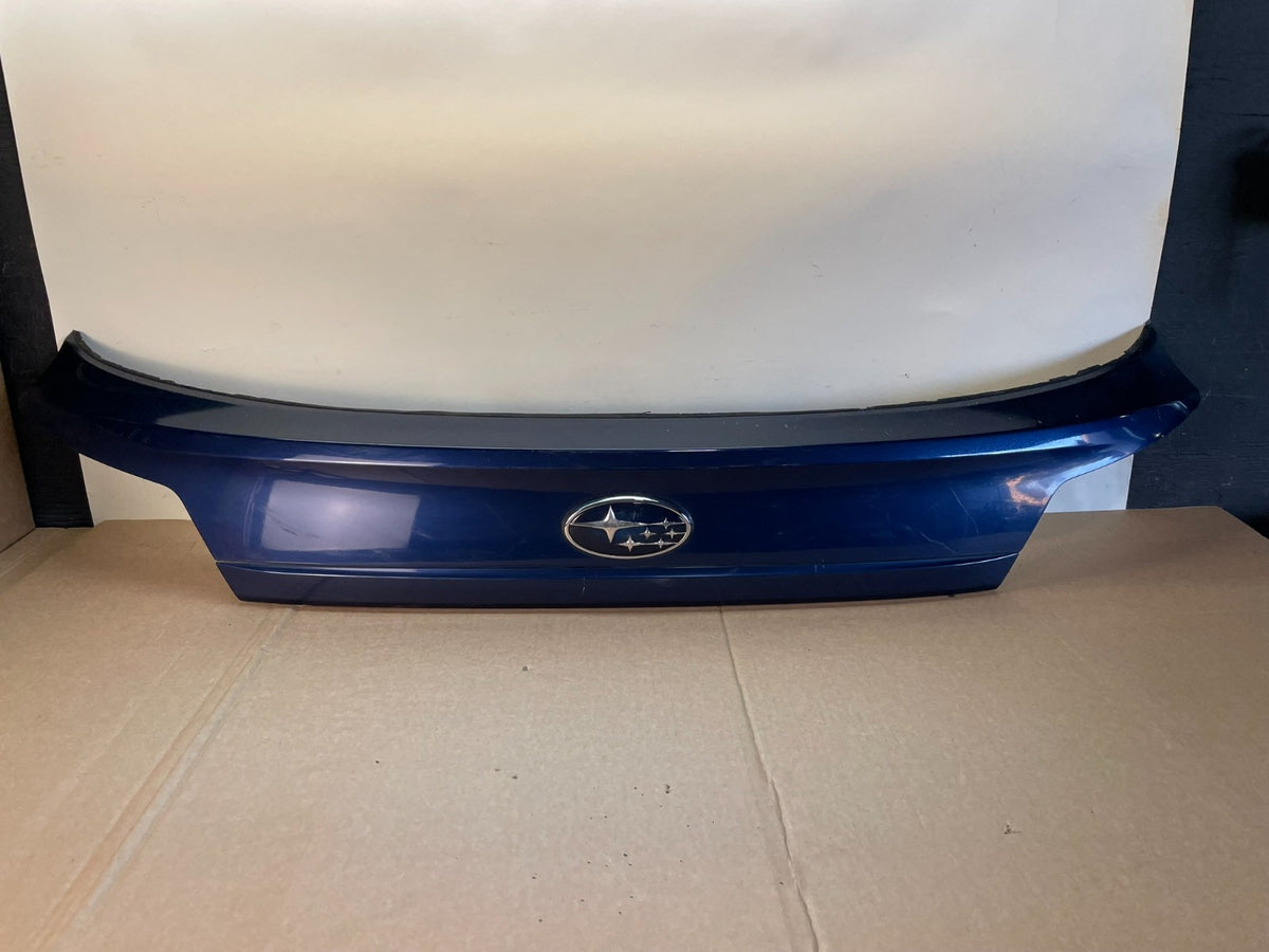 2010-2014 Subaru Outback Rear Liftgate Trunk Panel Trim Molding ah6078 DG0