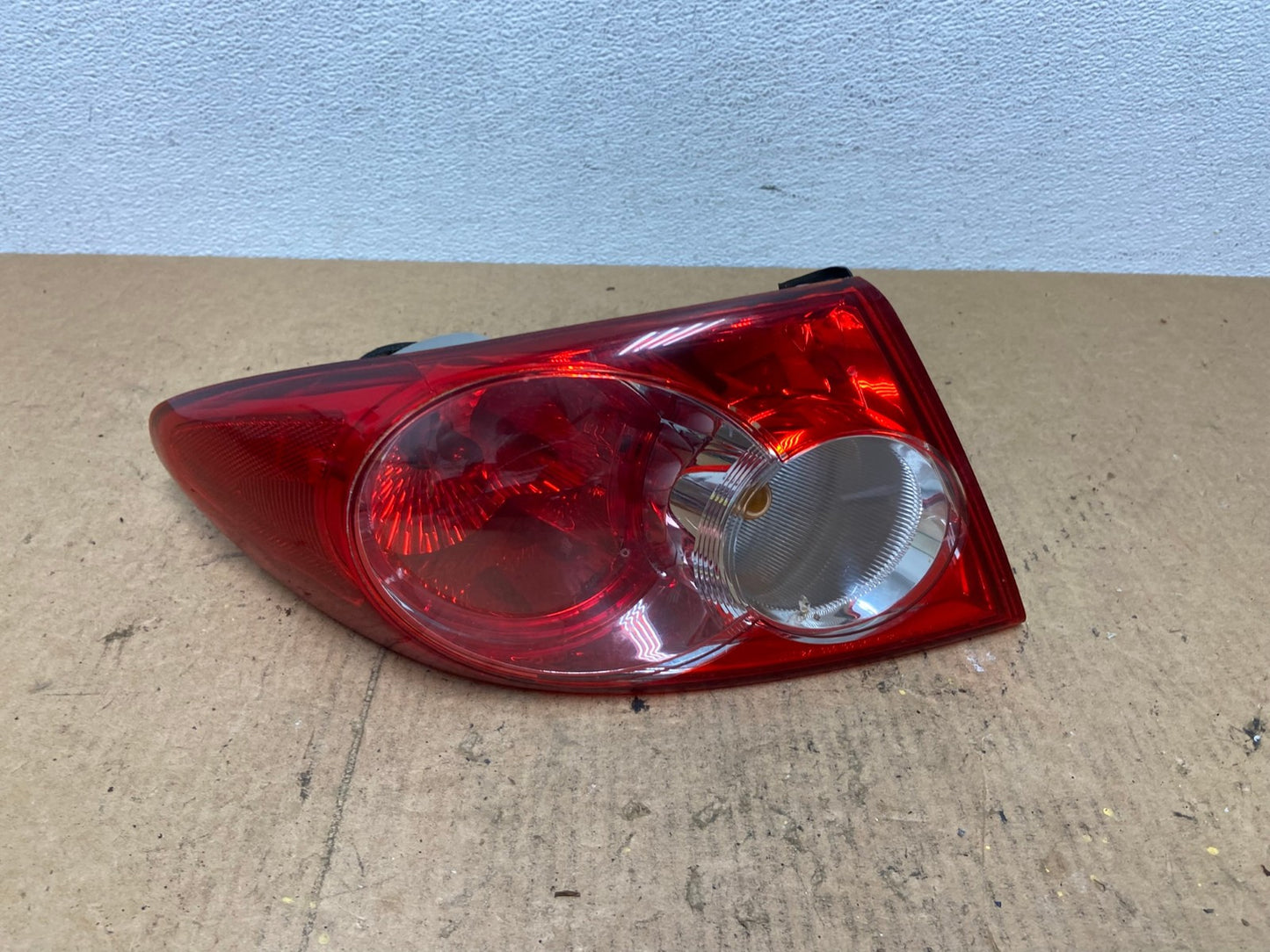 2003 - 2005 Mazda 6 Left Driver LH Side Tail Light Oem AC3644 LK0