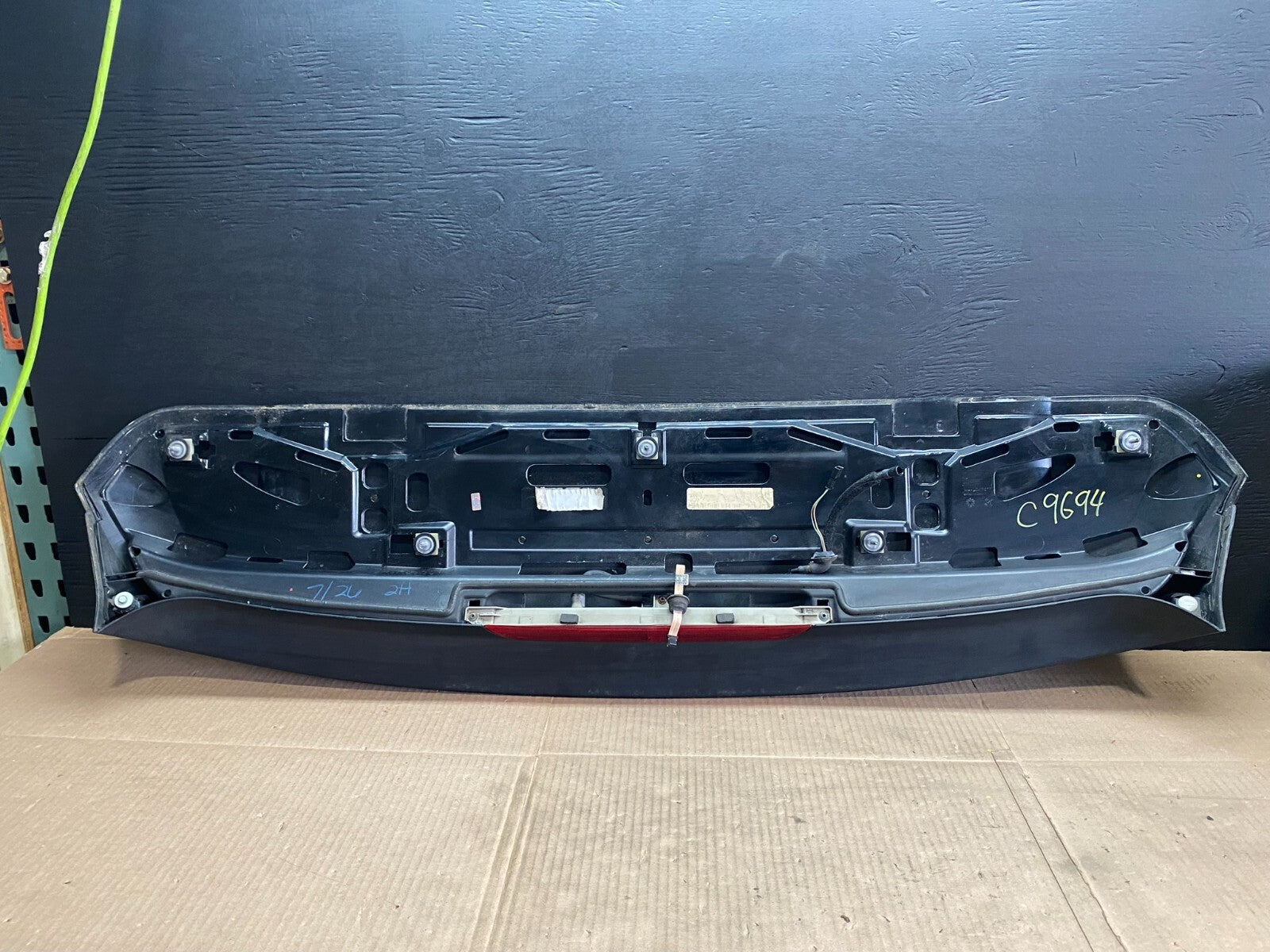2007 to 2013 BMW X5 Trunk Hatch Spoiler 7157689 C9694 OEM DG17