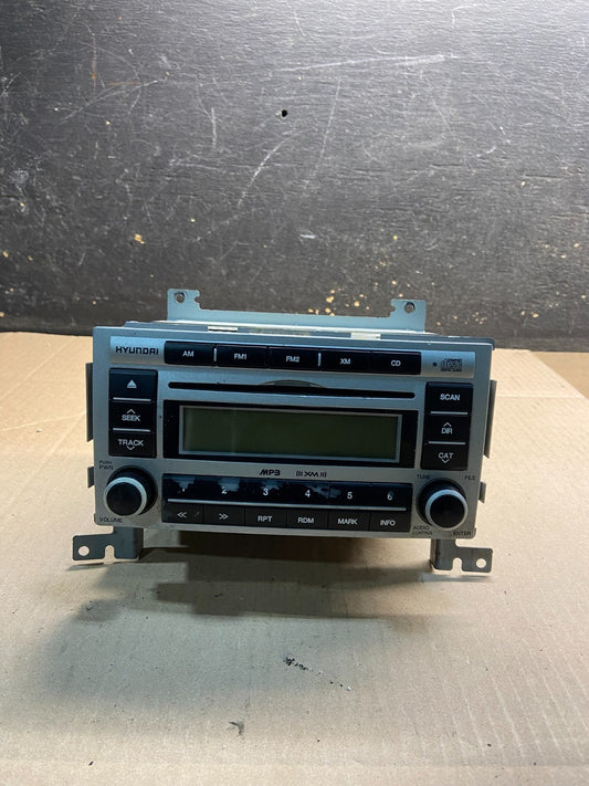 2007 to 2009 Hyundai Santa Fe AM/FM Radio CD Player Oem Z0529 DG0