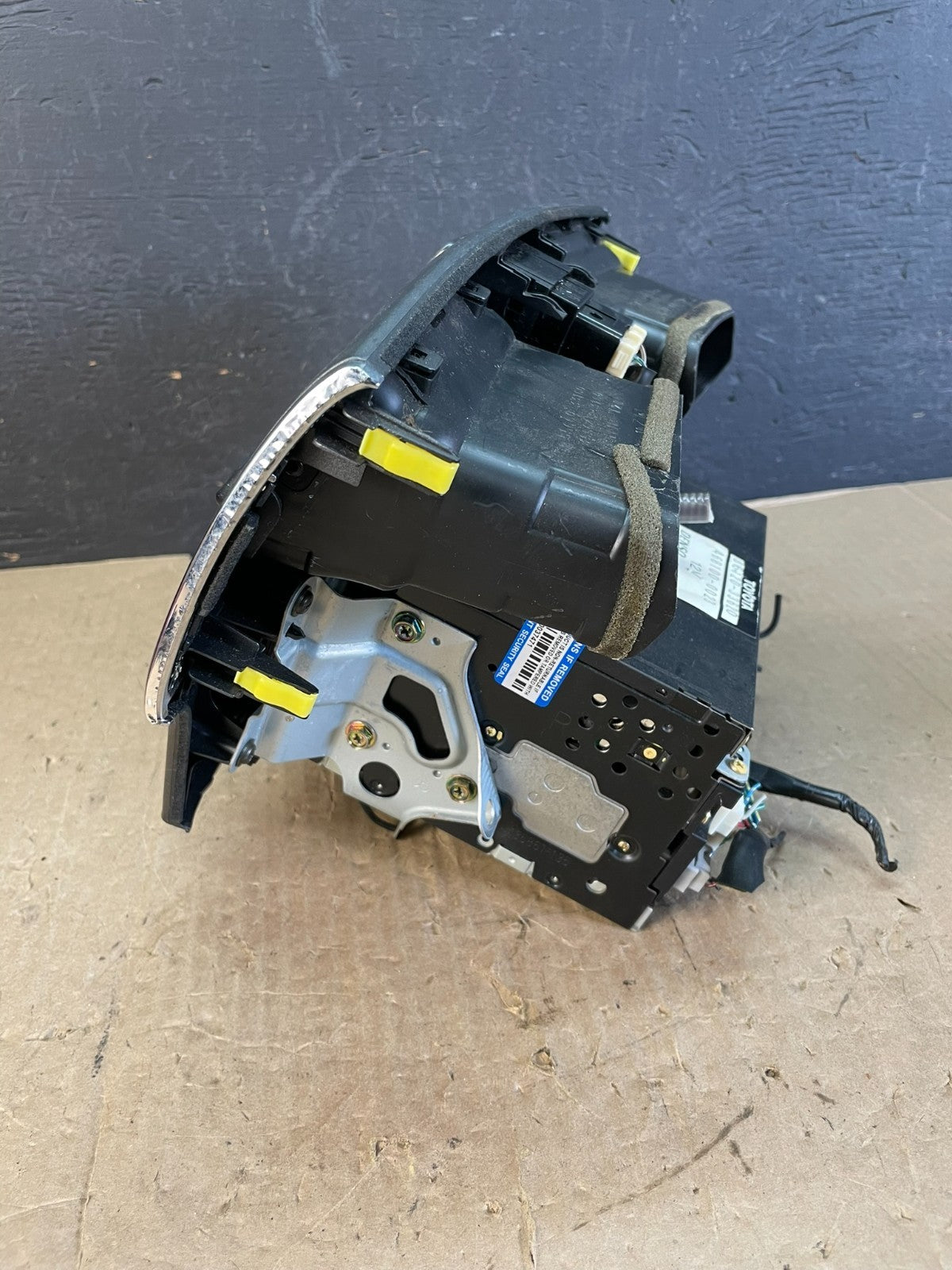 2004 to 2006 Lexus ES330 Es300 Radio Screen Receiver CD Air Vent AD5925 DW5