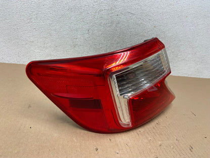 2012 2013 2014 Toyota Camry Left Driver LH Side Tail Light AE7199 LK2