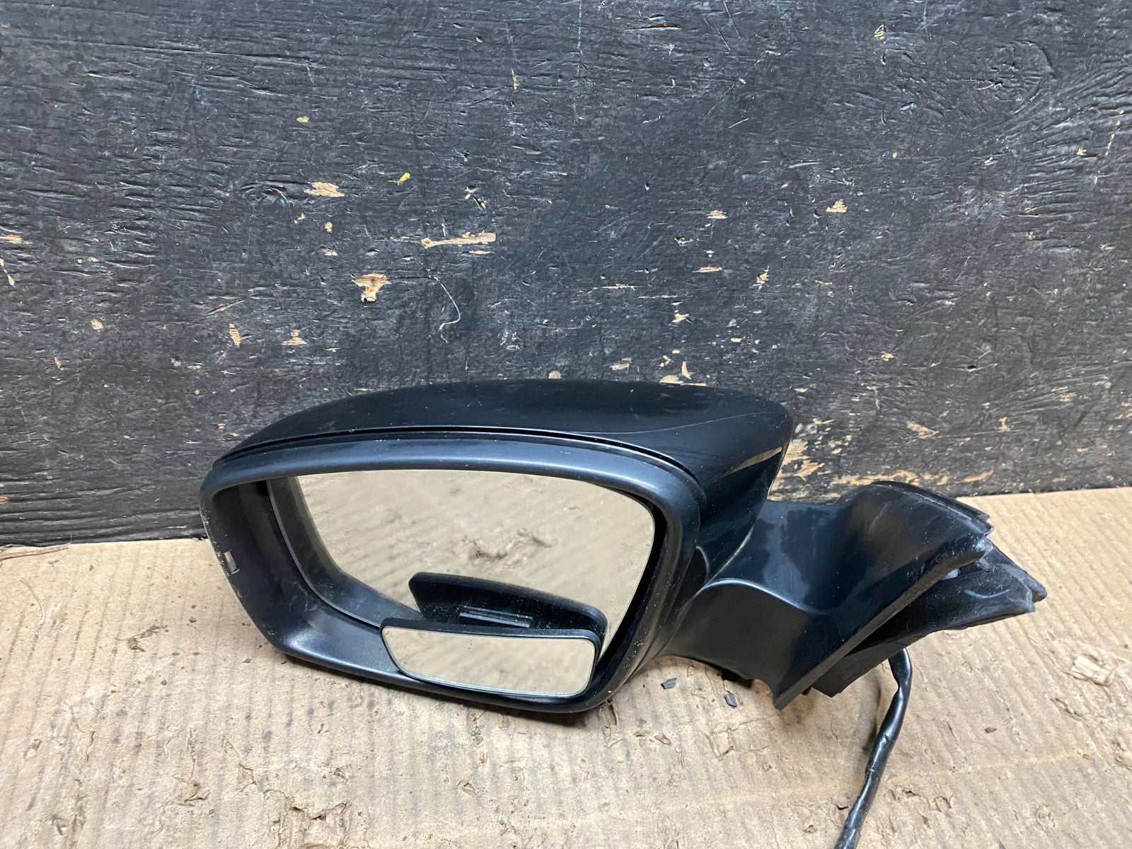 2011-2016 Volkswagen Jetta Sedan Left Driver View Door Mirror Oem T9649 DG1