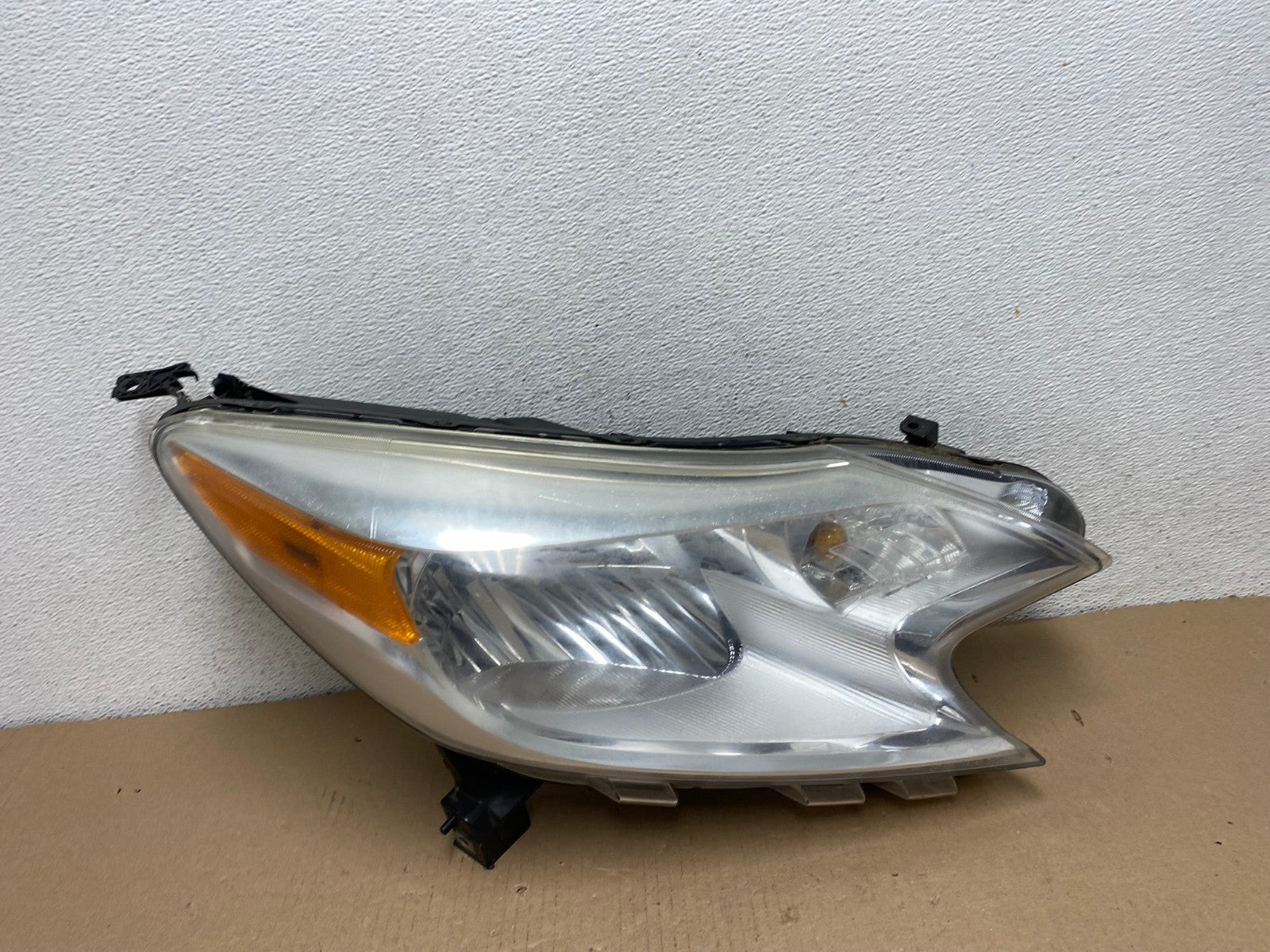 2014 2015 2016 Nissan Versa Note Right Passenger RH Side Headlight AF3049 LK0