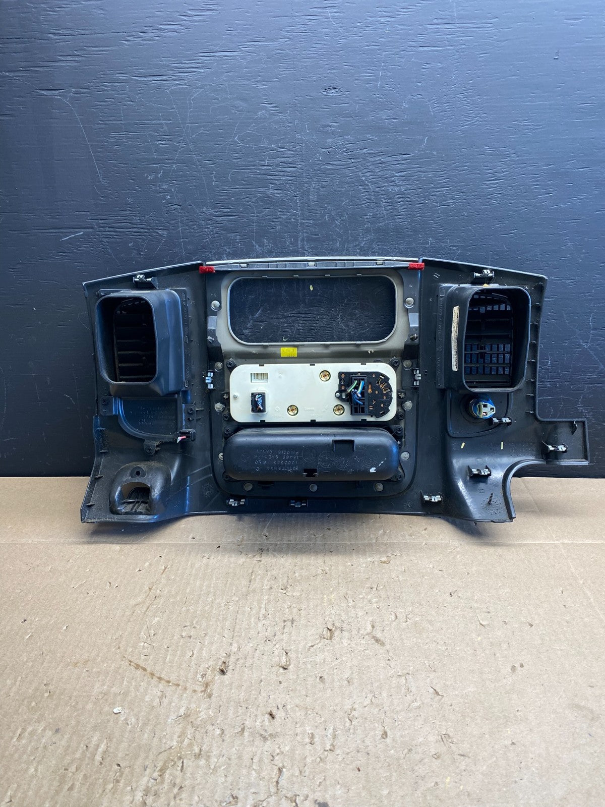 2002 to 2005 Dodge Ram Radio Climate Control Dash Air Vent Bezel Trim AC6792 DG3