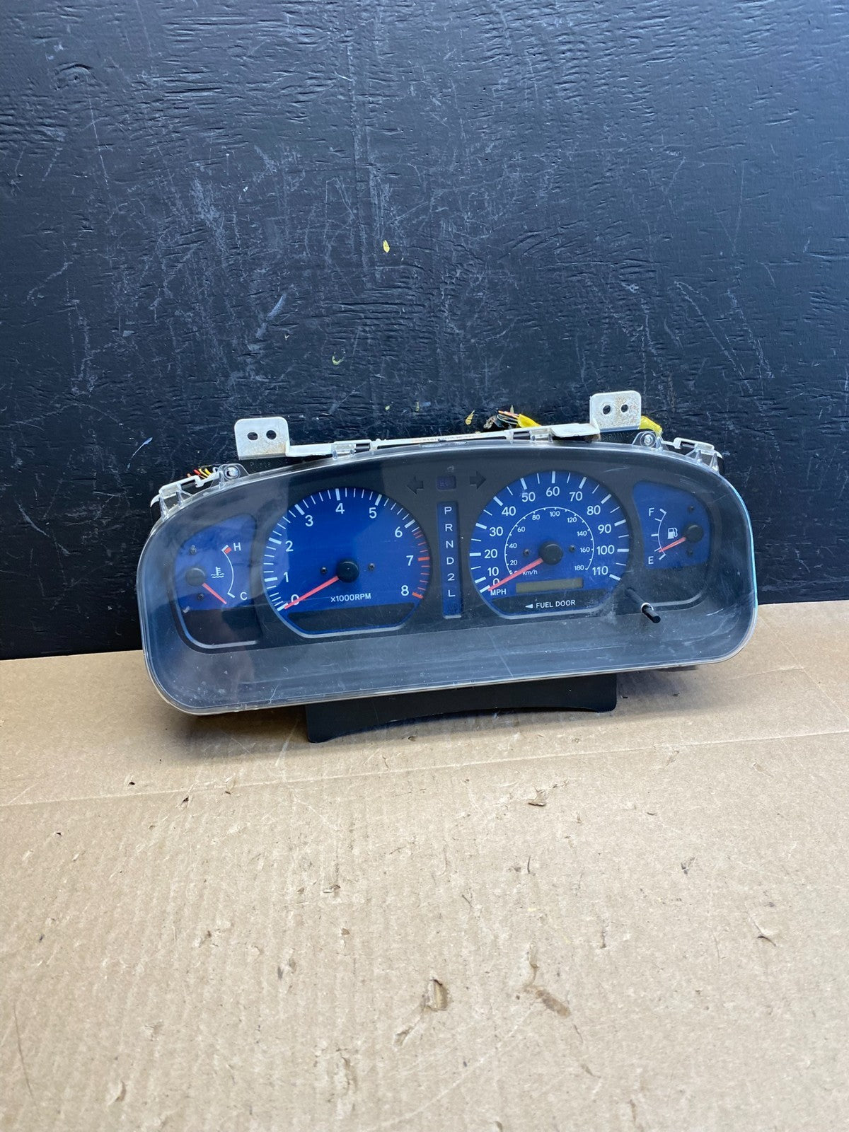 2001 2003 Toyota Sienna Speedometer Cluster Gauge AC6393 DG0