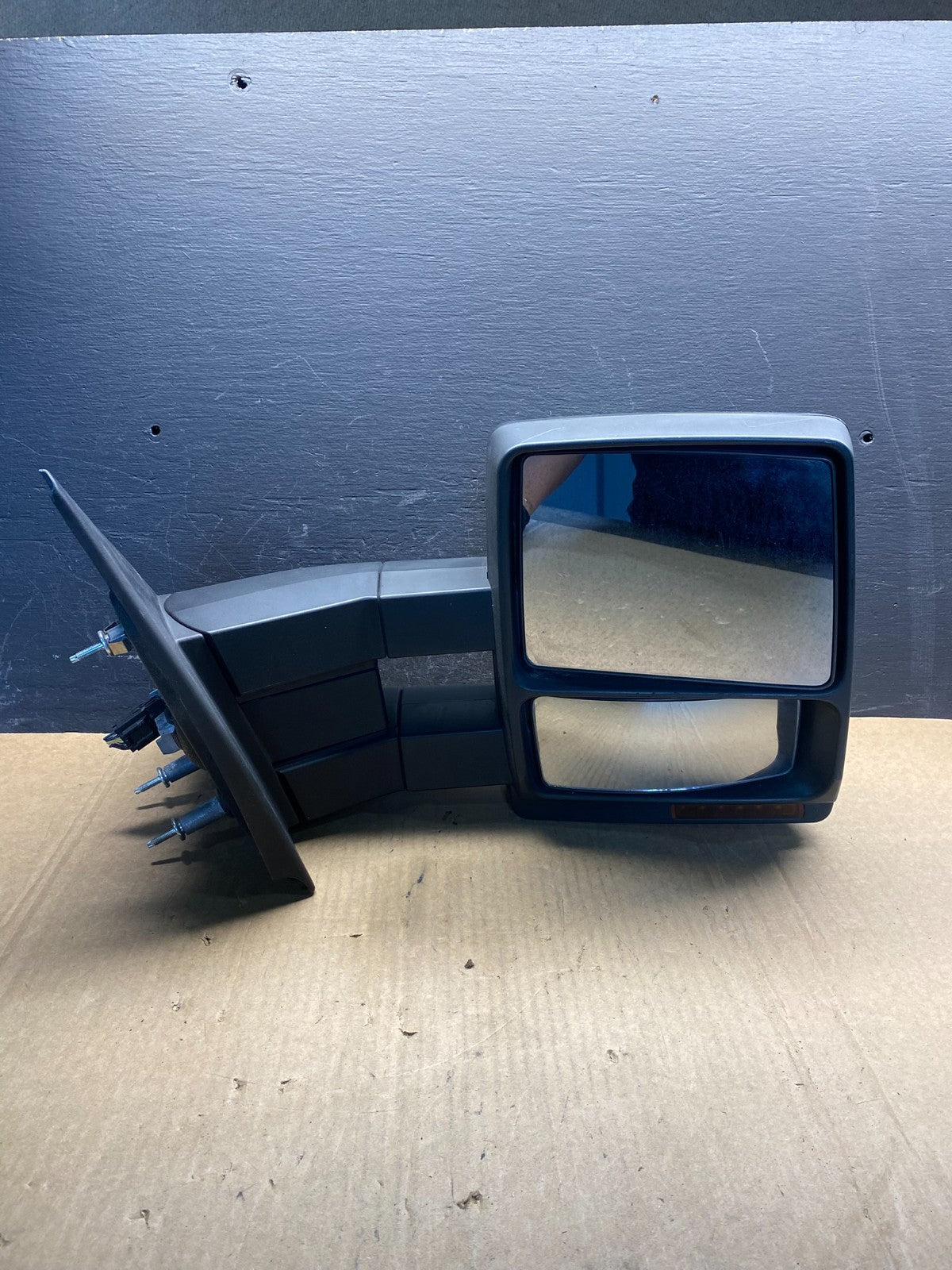 2004 to 2008 Ford F150 Right Passenger Mirror Extendable Dual Arm AC7179 DG8