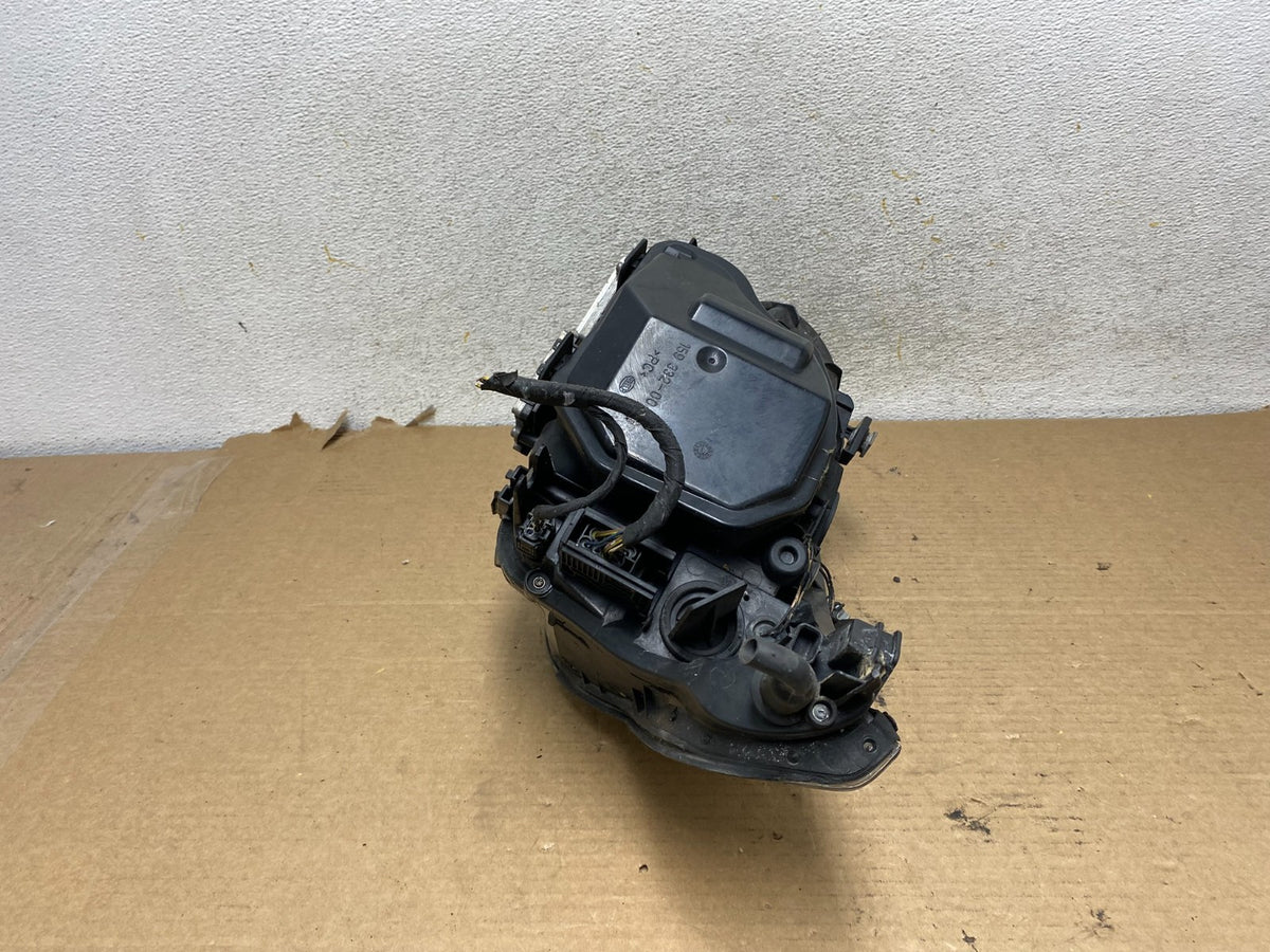 2004 to 2007 BMW 525i 5 Series Headlight Right Passenger Xenon AFS AH4100 DW8