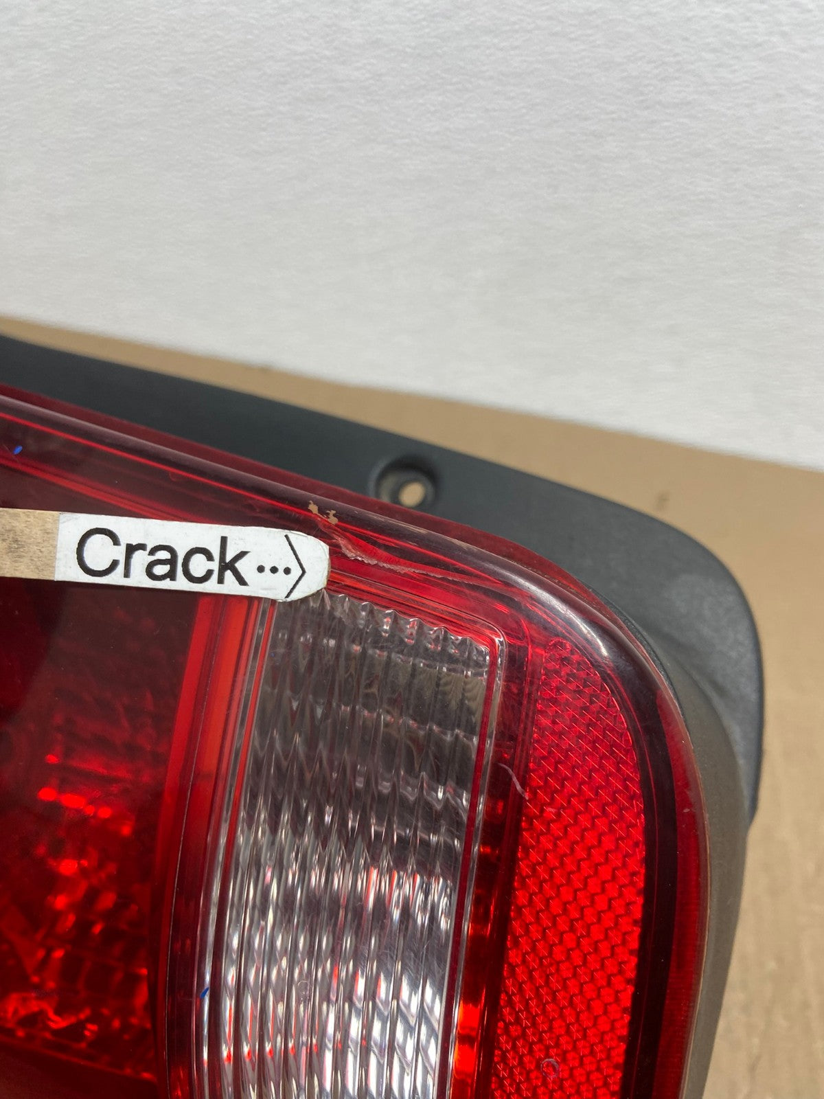 2008 to 2012 Ford Escape Right Passenger RH Side Tail Light AB8331  LK4