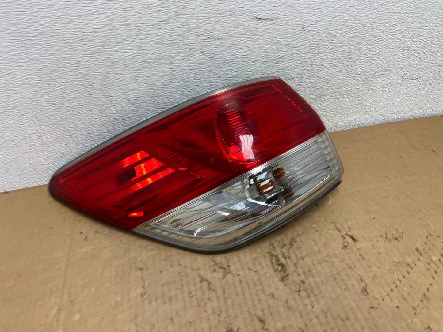 2013 to 2016 Nissan Pathfinder Left Driver Lh Side Tail light AD2400 LK2