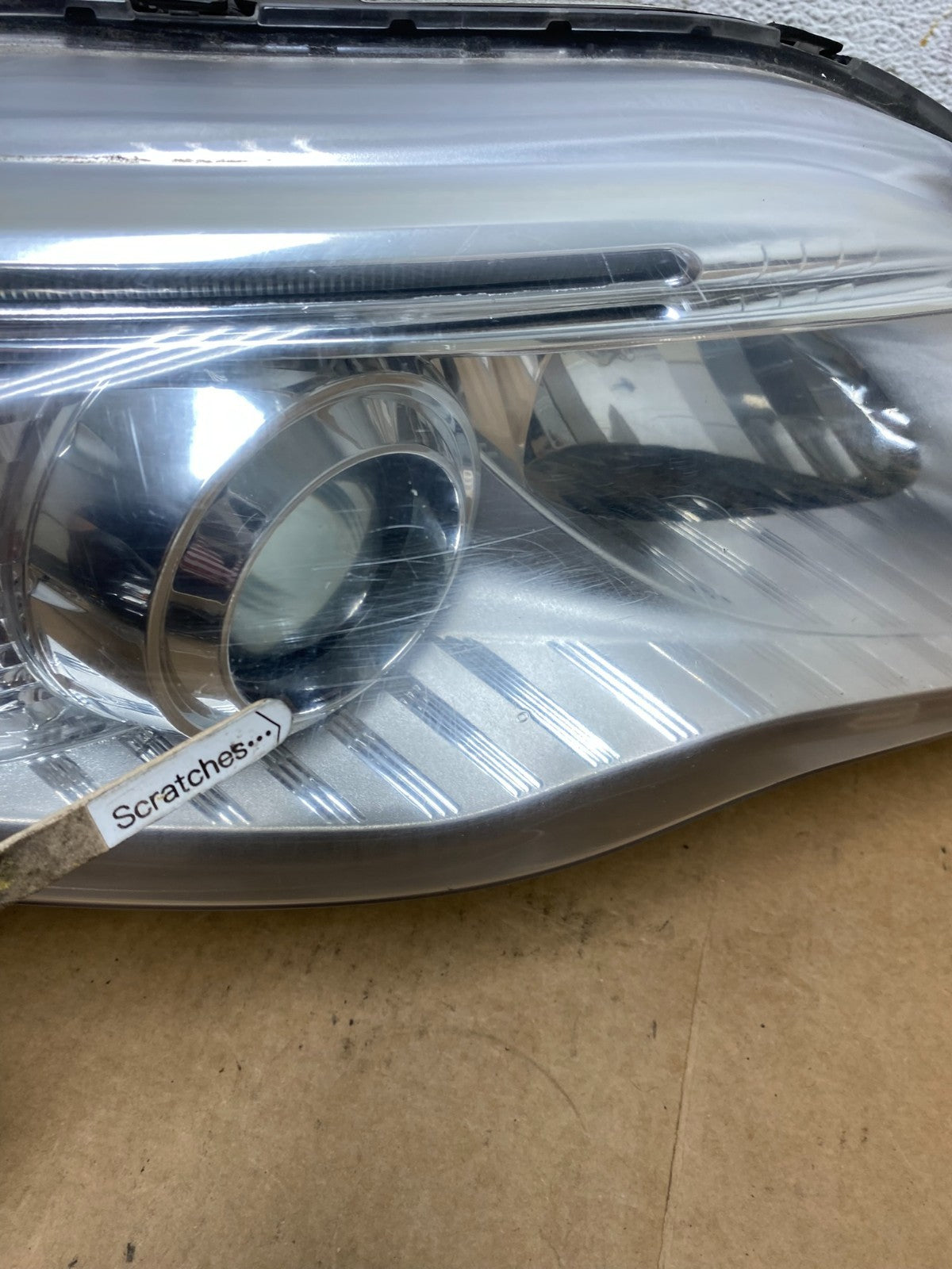 2011-2012 Toyota Avalon Right Passenger RH Xenon HID Headlight AE2944 DW3