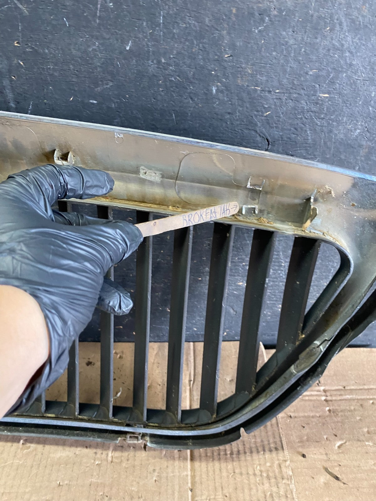 1998 to 2002 Lincoln Navigator Front Upper Grill Grille p6038 DG13