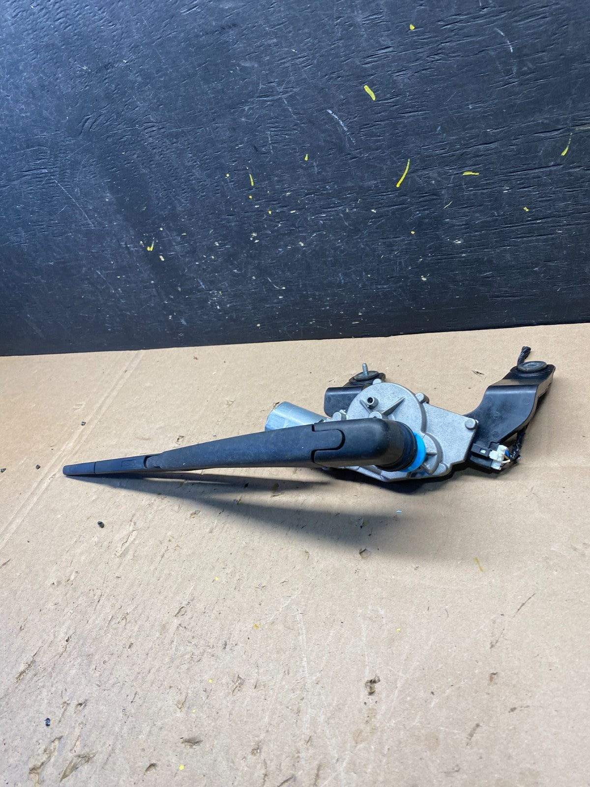 2010 - 2015 Hyundai Tucson Rear Glass Windshield Wiper Motor R8841 DG2