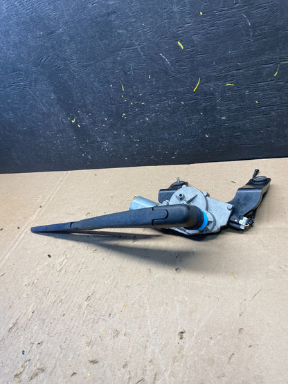 2010 - 2015 Hyundai Tucson Rear Glass Windshield Wiper Motor R8841 DG2