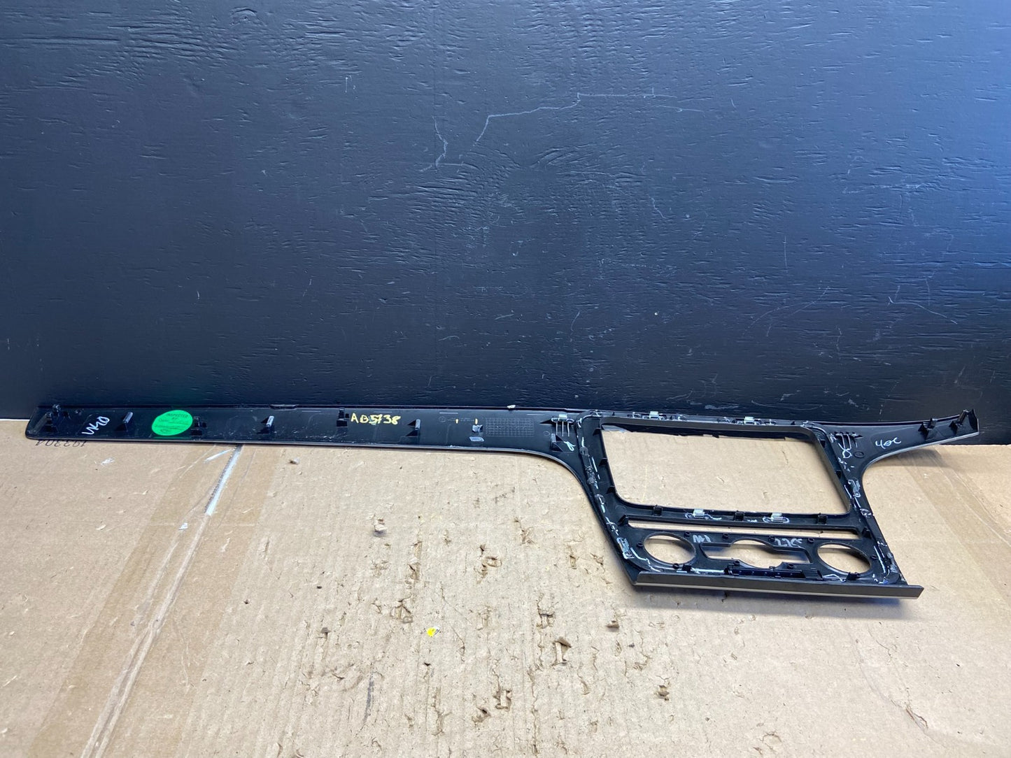 2012 to 2015 Volkswagen Passat Radio Dashboard Bezel Trim Cover OEM ab5738 DG4