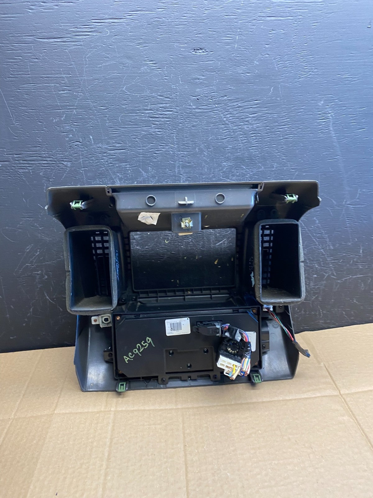 2005-2008 Nissan Pathfinder Radio A/C Heat Temperature Climate Control AC9259 DG4