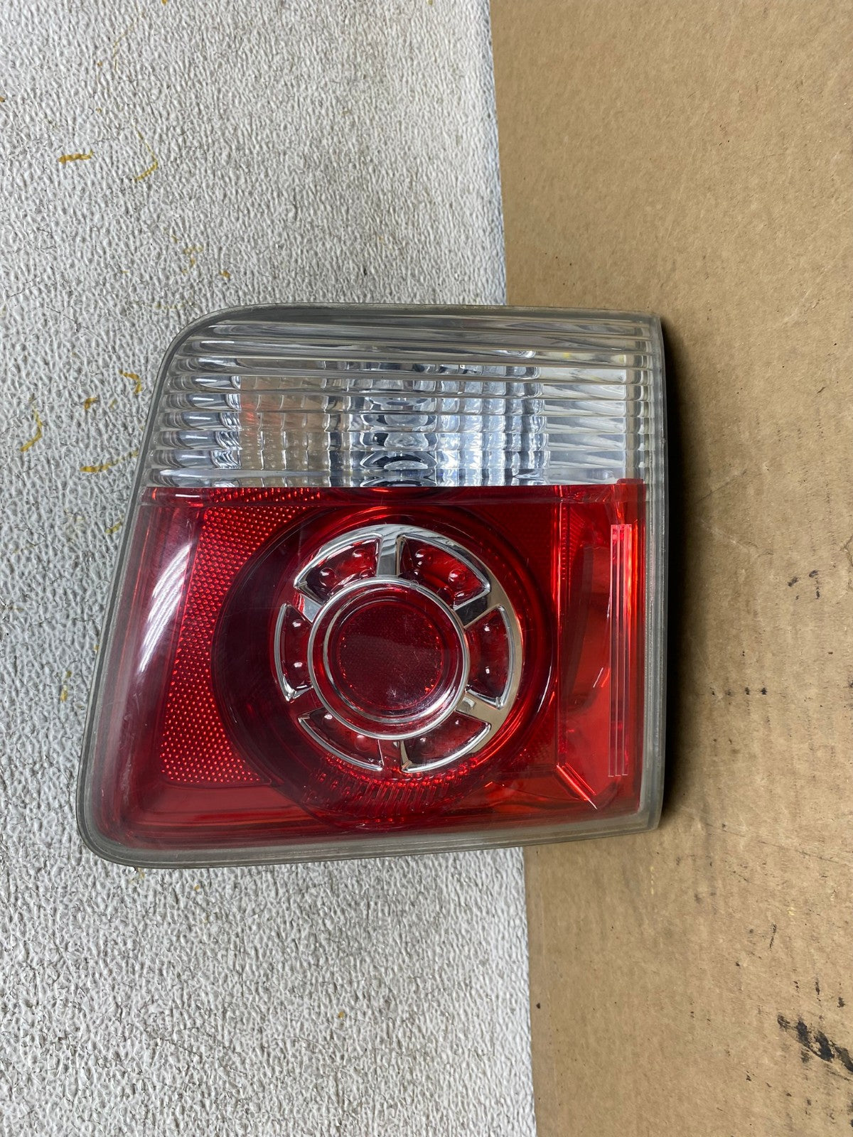 2007 to 2012 GMC Acadia Right Passenger Rh Hatch Tail Light Inner AH8012 LK0