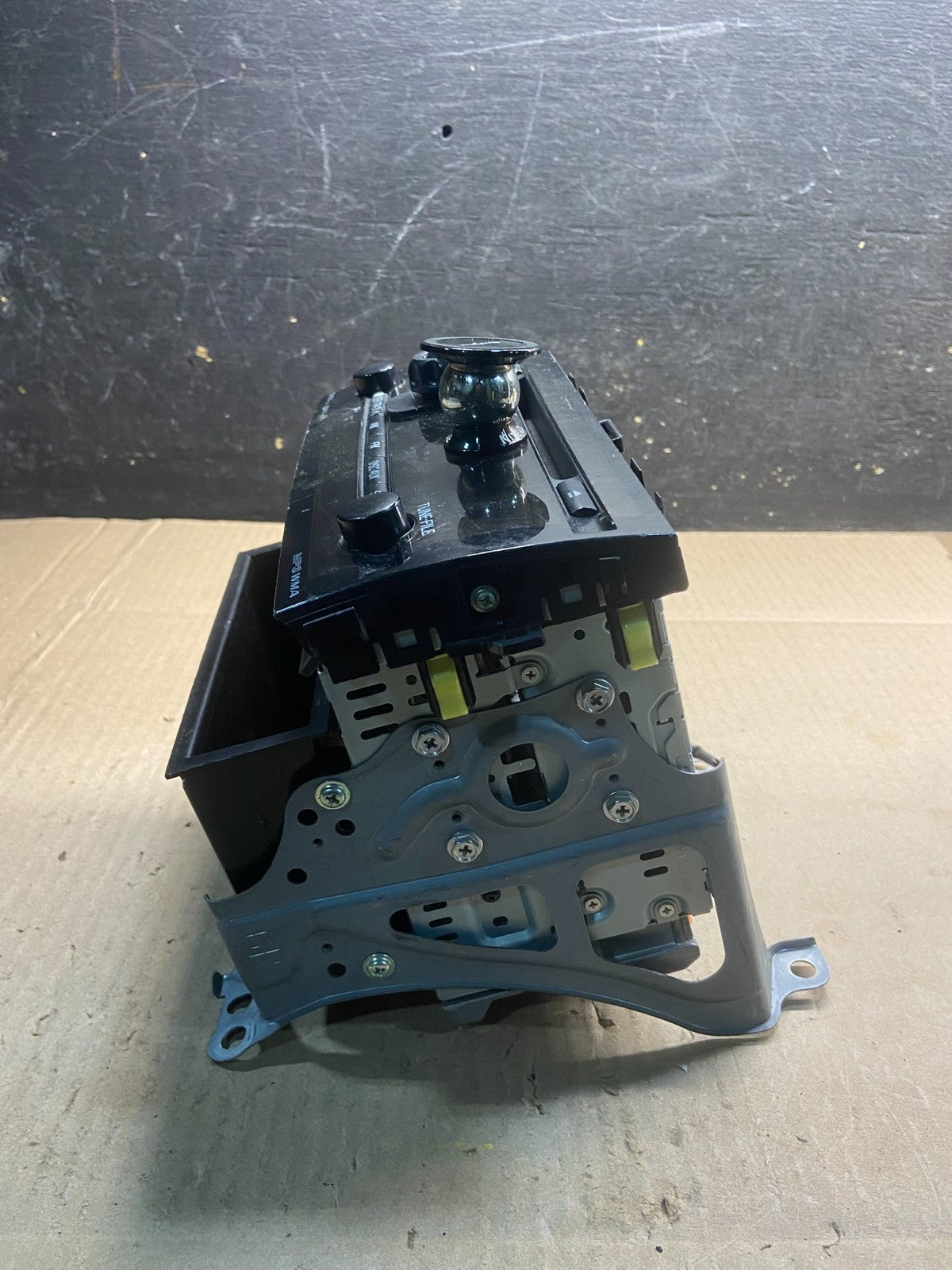 2006 to 2009 Toyota Prius OEM Radio AM/FM CD Player Oem y7612 DG2