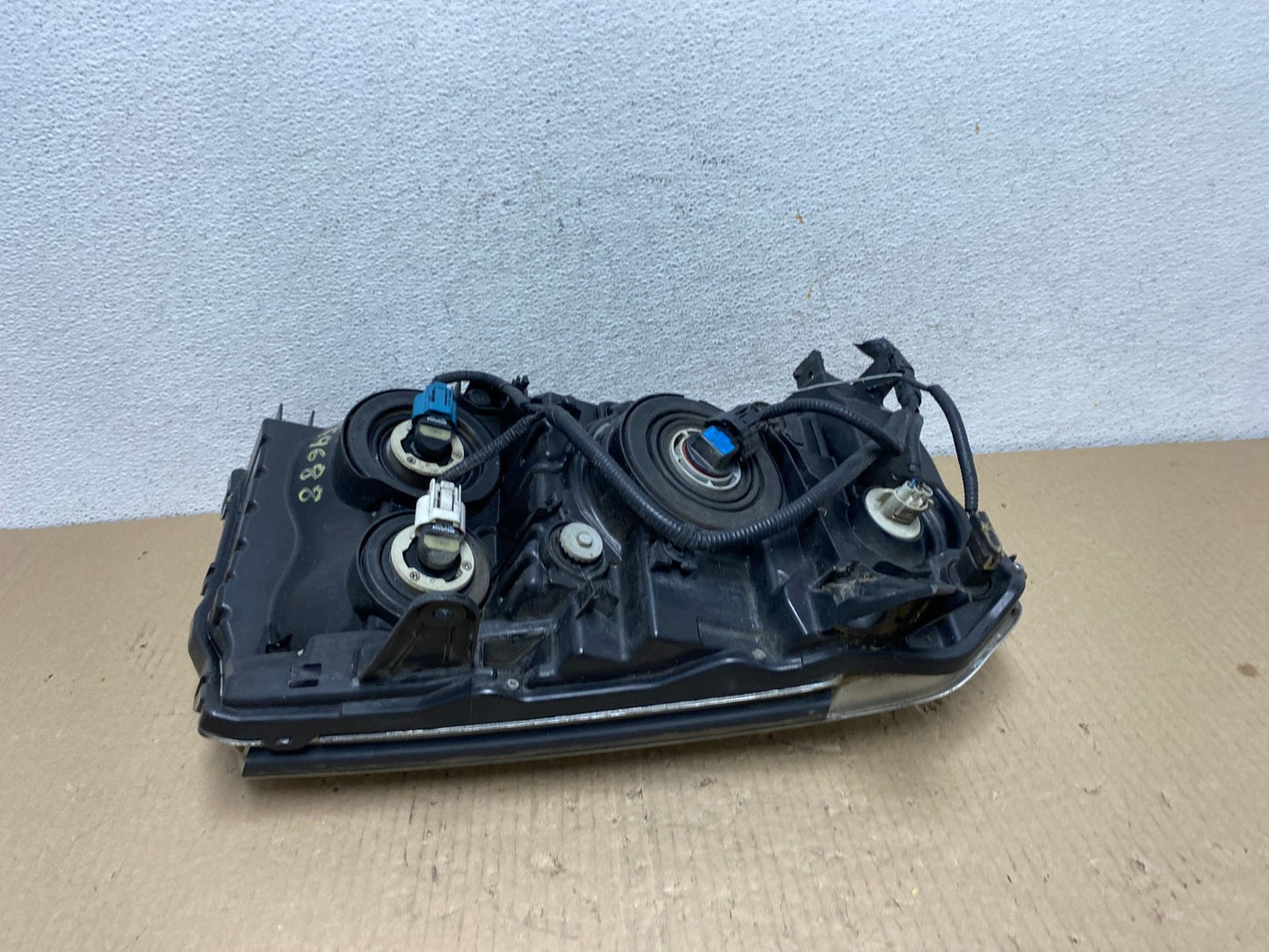 2009 2010 2011 Honda Pilot Left Driver LH Halogen Headlight AE9688 LK8