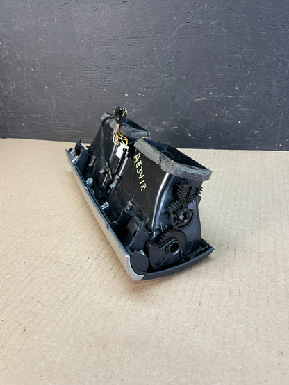 2007 to 2013 BMW X5 X6 Center Console Dash Air Vent AE3412 DG4