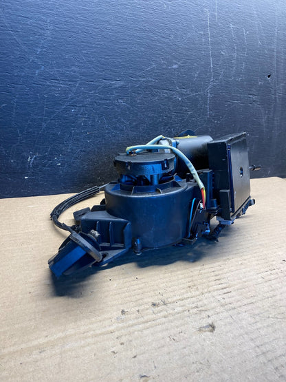 2007-2014 Kia Sedona Right Electric Power Sliding Door Motor Regulator AE0086 DG1
