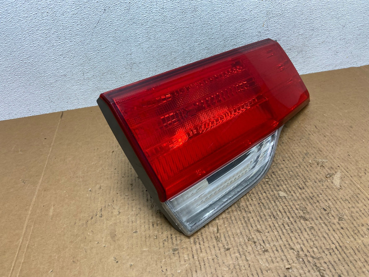 2008 to 2010 Honda Odyssey Left Driver LH Side Tail Light Inner AE1561 LK2