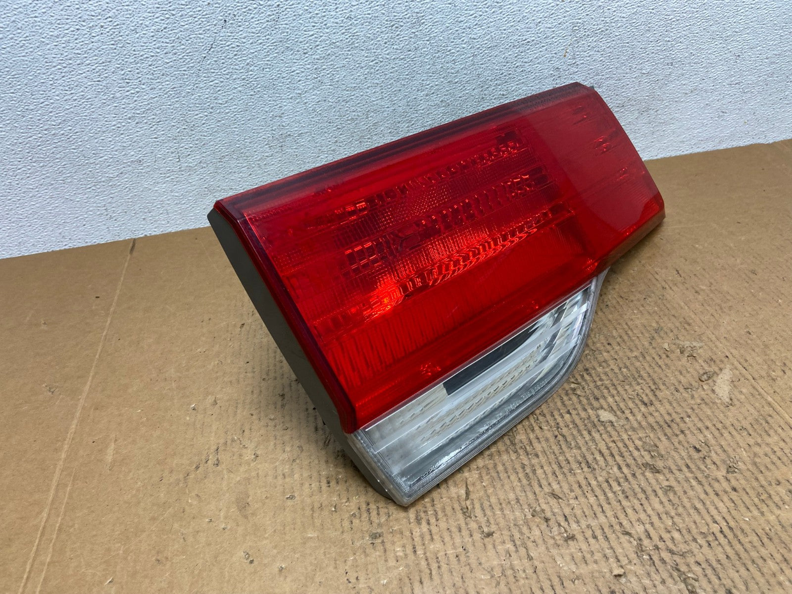 2008 to 2010 Honda Odyssey Left Driver LH Side Tail Light Inner AE1561 LK2