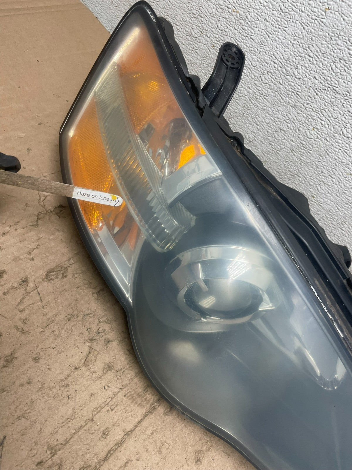 2006 to 2007 Subaru Legacy Right Passenger RH Side Black Headlight Q5239 DW6