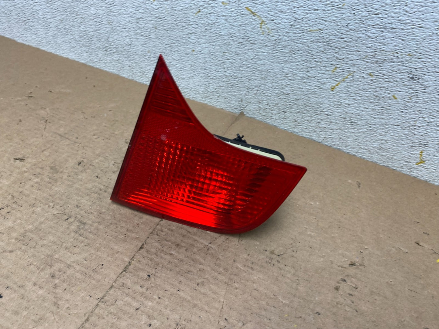 2004 - 2008 Audi A4 Sedan Right Passenger RH Side Inner Tail Light OEM P2666 DW2