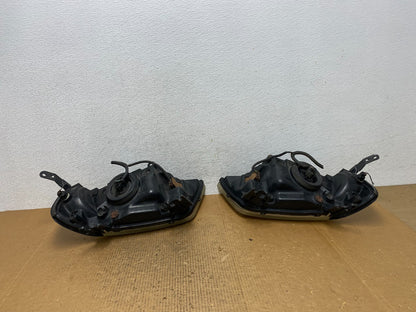 2005 to 2007 Mercury Mariner Left+Right Side Halogen Headlights AE1664 DW6