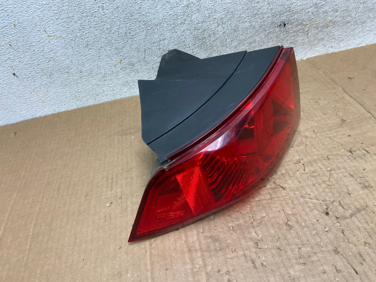 2007 2008 2009 Acura RDX Left Driver LH Side Tail Light AI5632 LK2