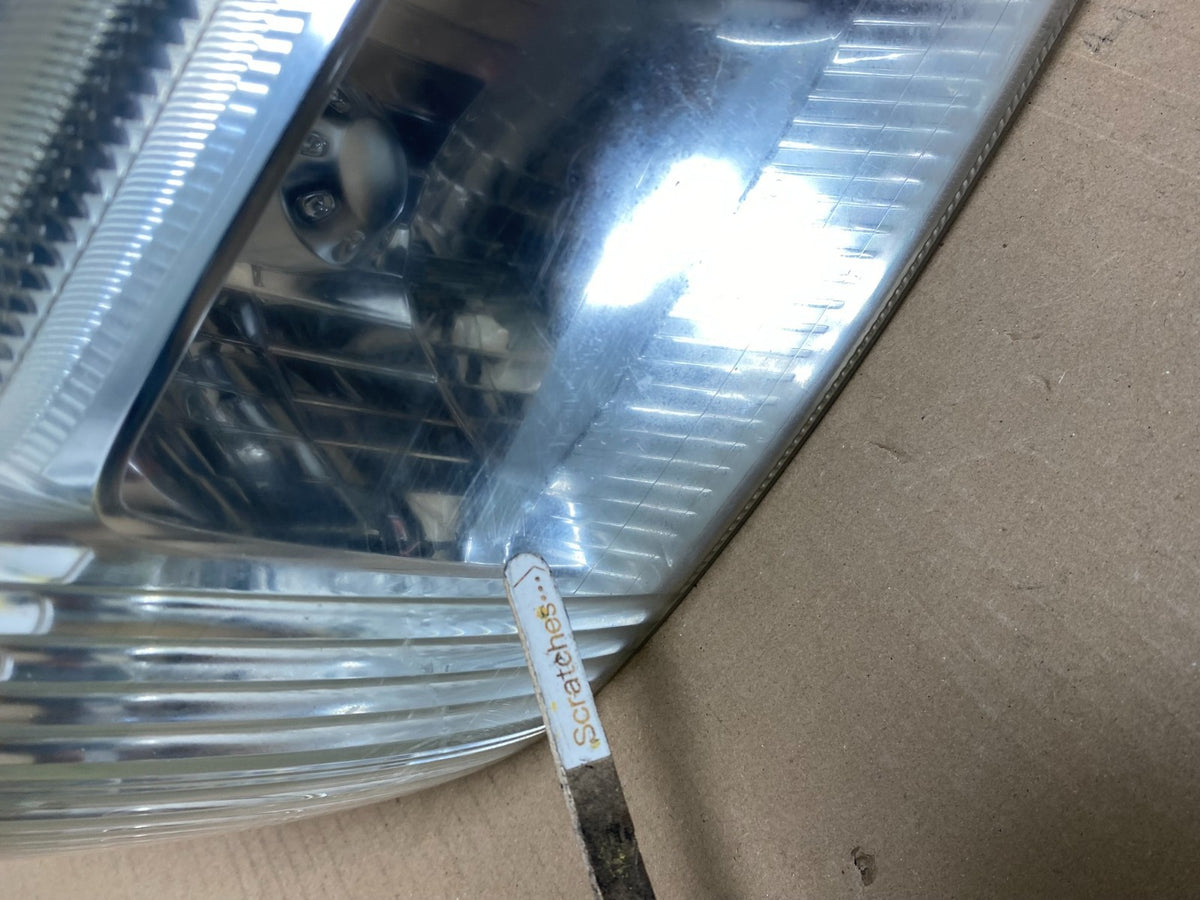 2005 to 2007 Mercury Mariner Left+Right Side Halogen Headlights AJ2371 DW3