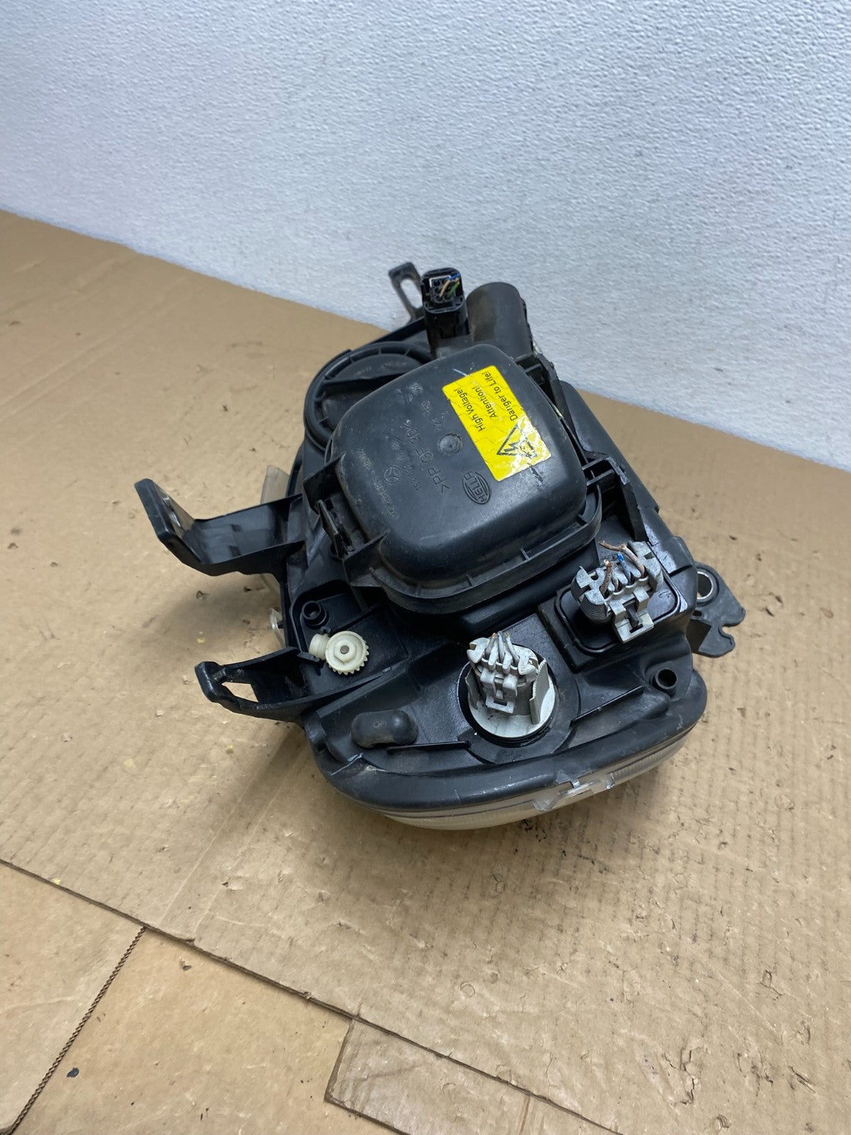 2002 - 2005 Mercedes ML ML350 ML500 Left Driver LH Xenon Headlight AC4039 DW7