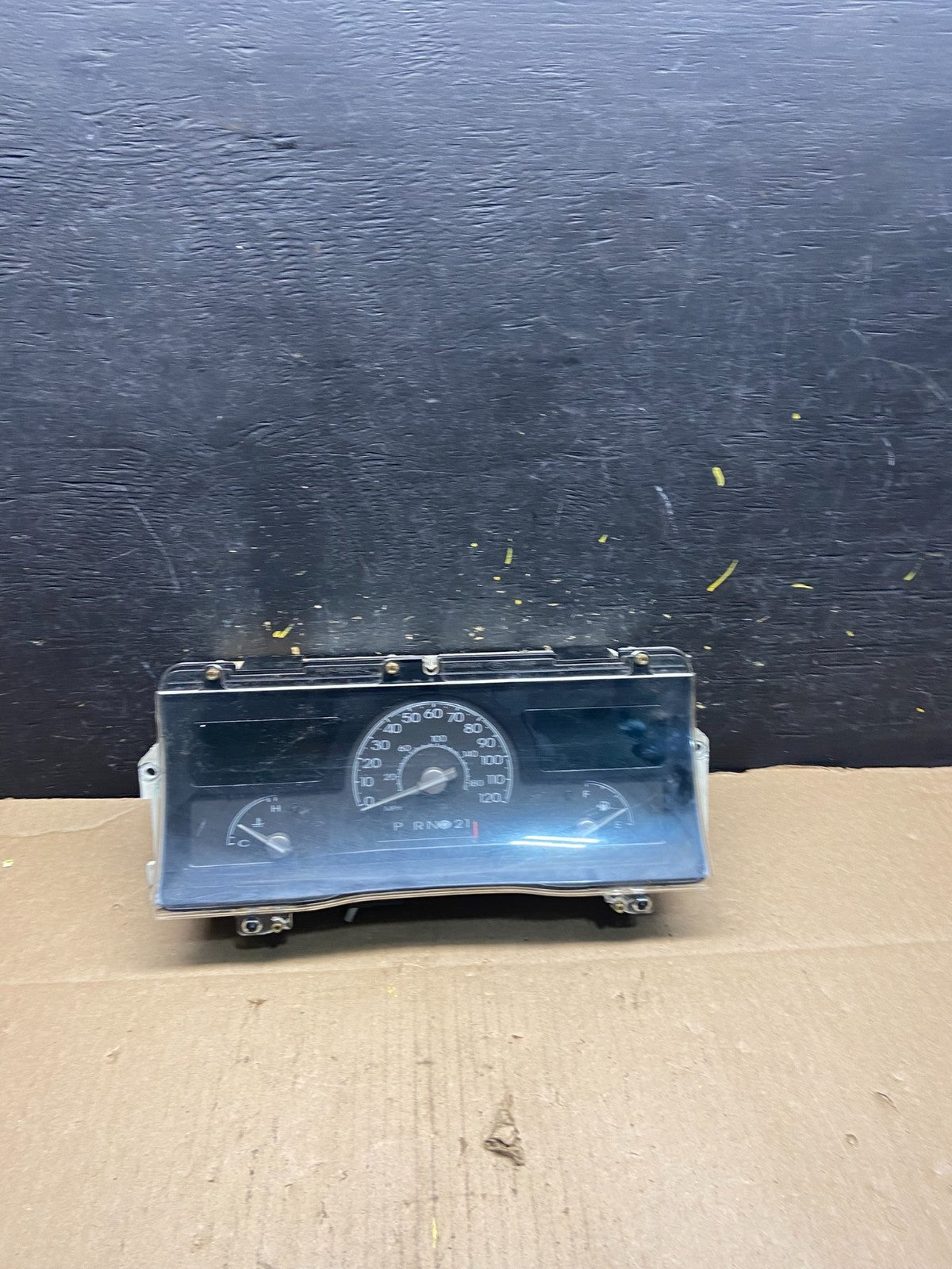 1998 to 2002 Lincoln Town Car Speedometer Gauge Cluster t1963 DG0