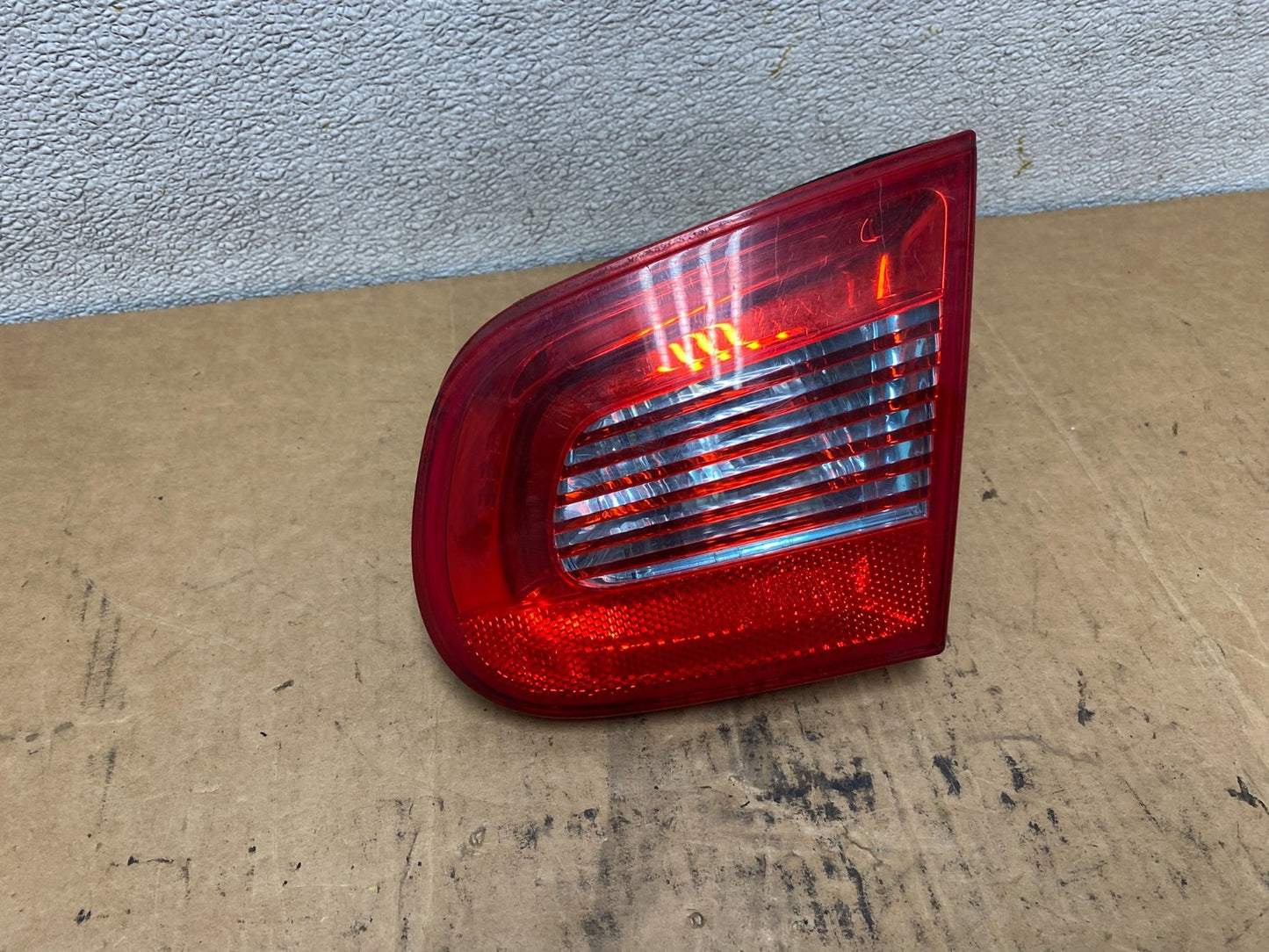 2007 2008 2009 2011 Volkswagen Eos Right Passenger Rh Tail Light inner OEM T20890